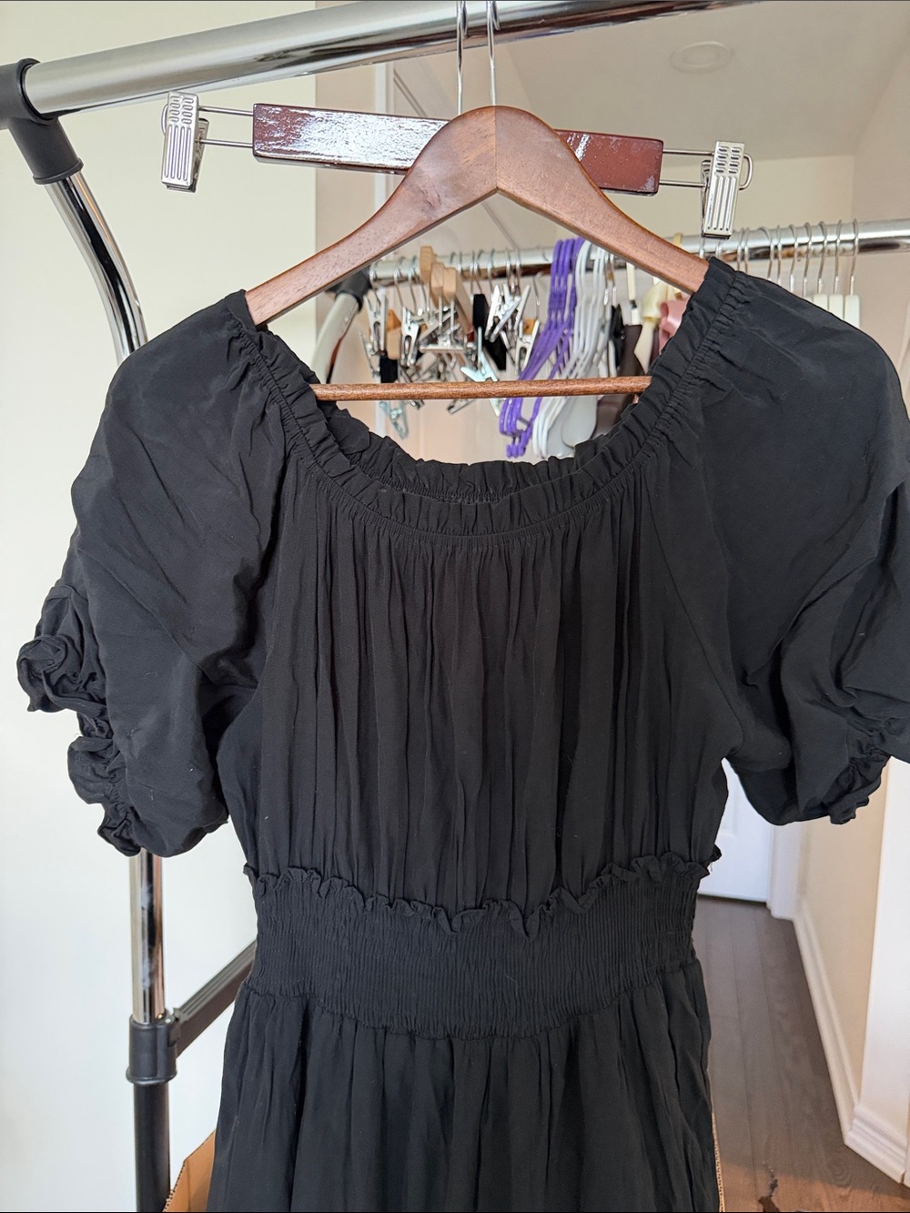 OAK + FORT Black Puff-Sleeve Smocked Midi Dress - Picture 2 of 2